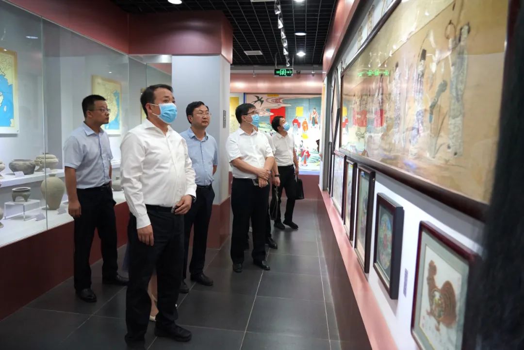 2022812  鶽ҹȫй̴